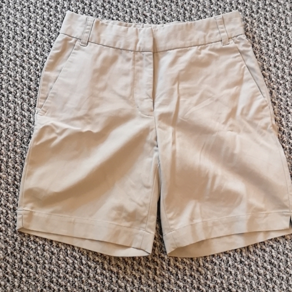 MEC Shorts Size 4